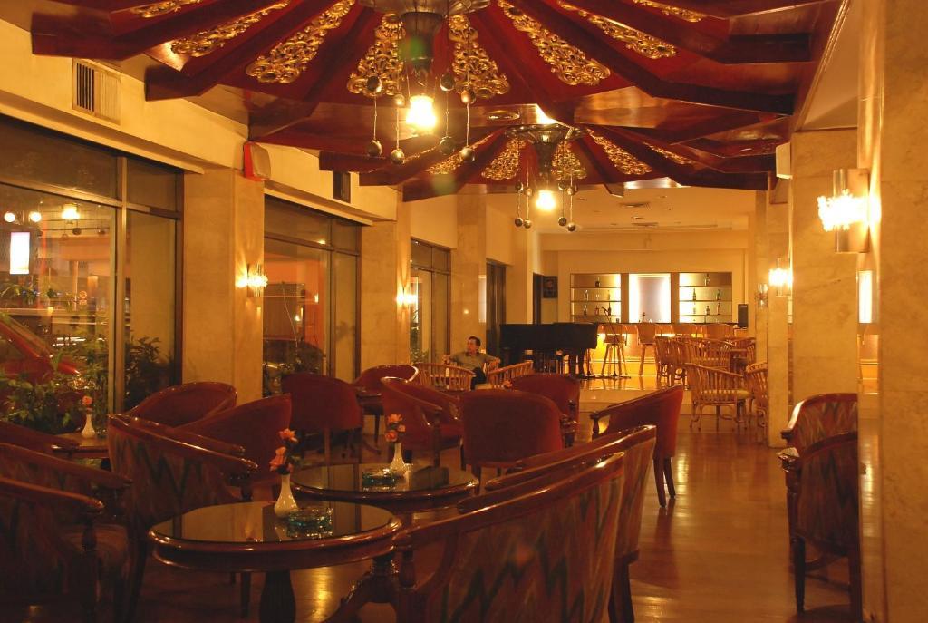 Hotel Sandjaja Palembang Eksteriør bilde